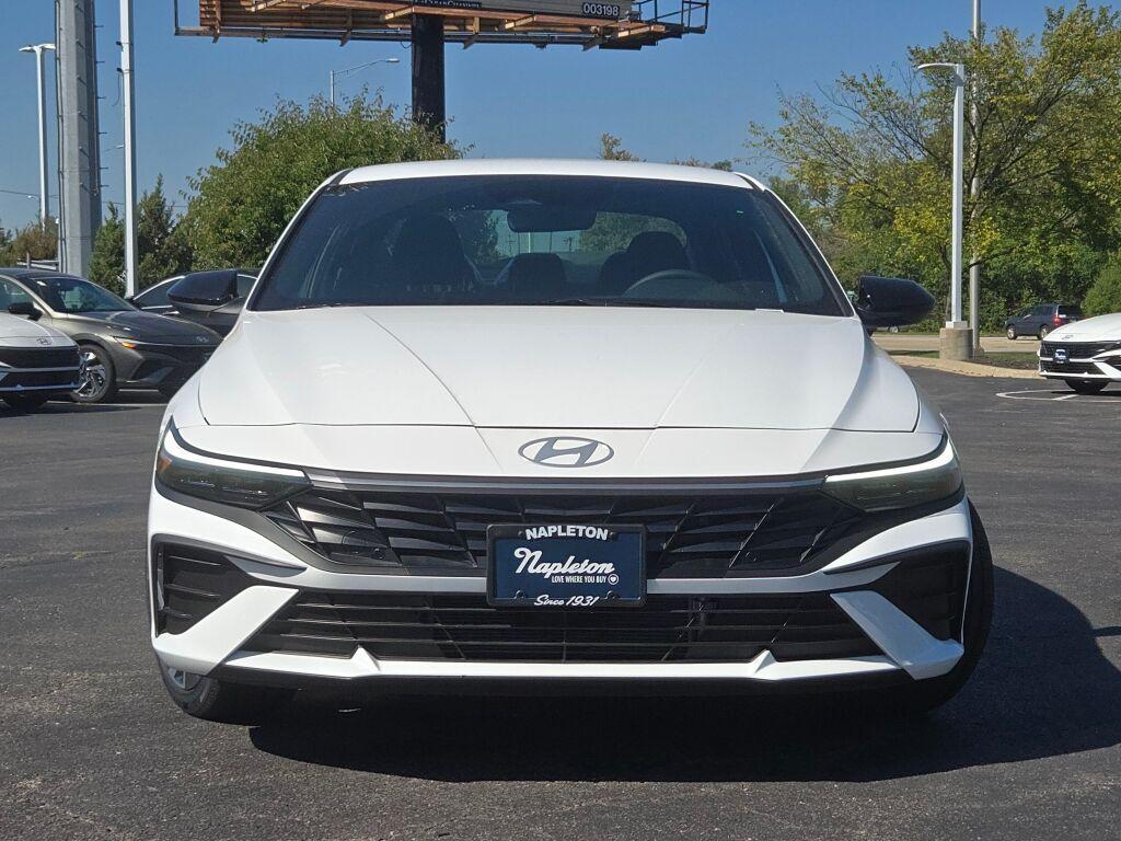 new 2025 Hyundai ELANTRA HEV car, priced at $27,096