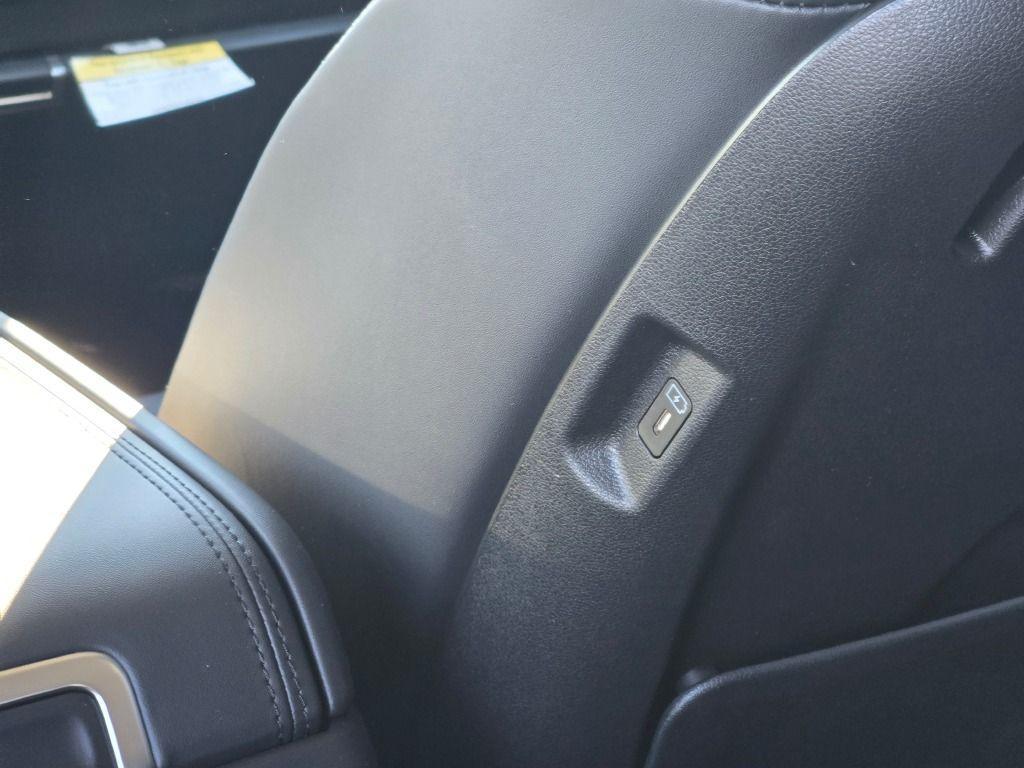 new 2025 Hyundai Santa Fe car, priced at $36,675