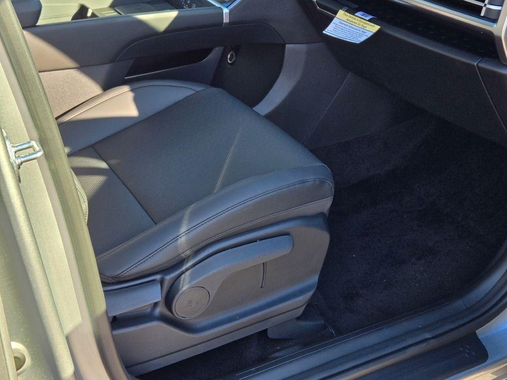 new 2025 Hyundai Santa Fe car, priced at $36,675