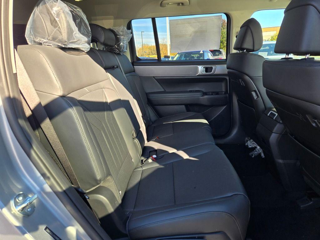 new 2025 Hyundai Santa Fe car, priced at $36,675