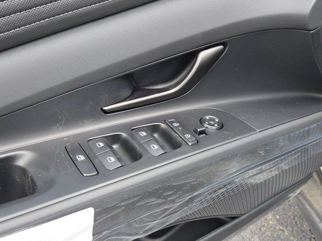 new 2025 Hyundai ELANTRA HEV car, priced at $26,588