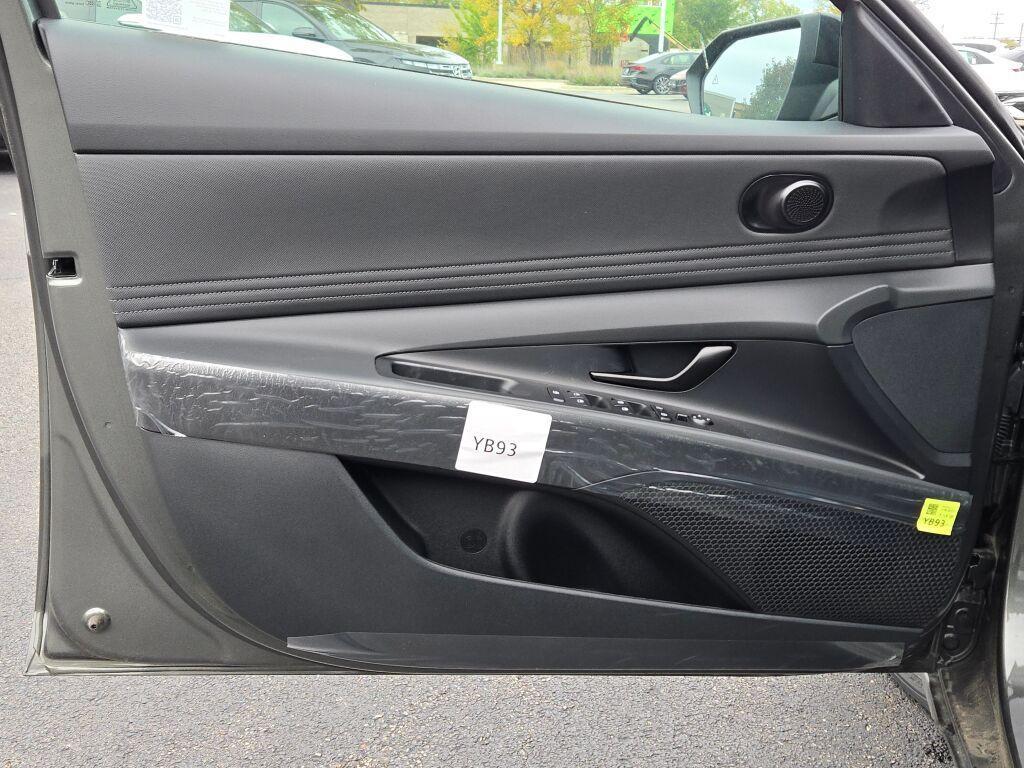 new 2025 Hyundai ELANTRA HEV car, priced at $26,588