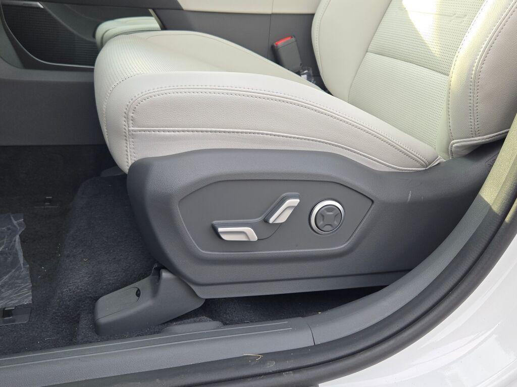 new 2026 Hyundai SANTA FE HEV car, priced at $45,668