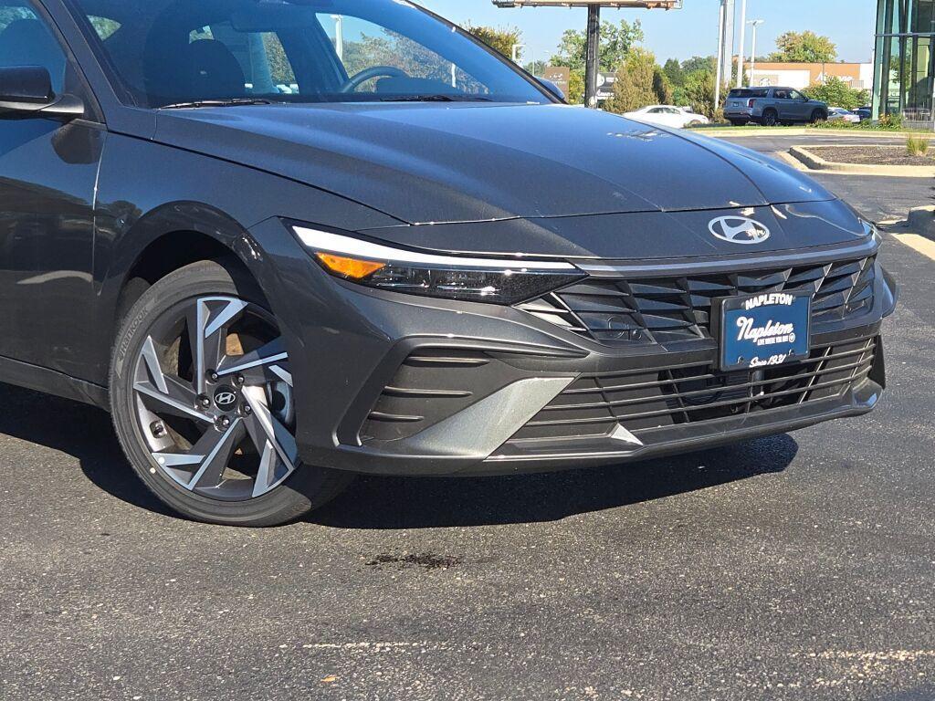 new 2025 Hyundai ELANTRA HEV car, priced at $26,602