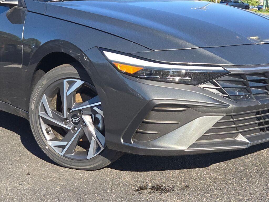 new 2025 Hyundai ELANTRA HEV car, priced at $26,602