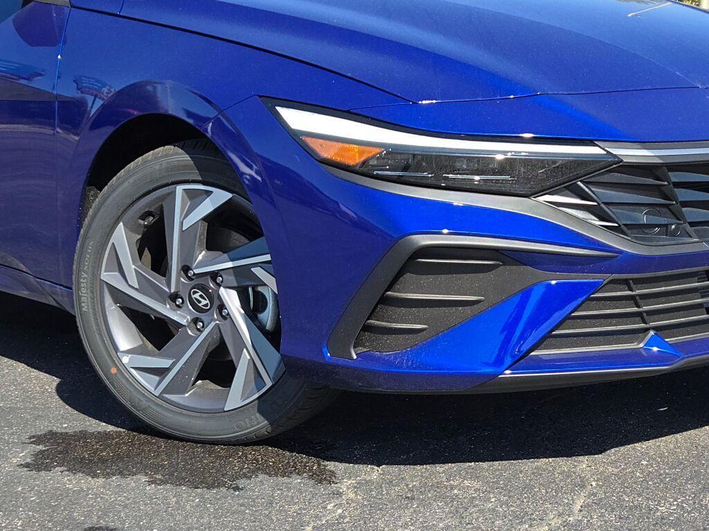 new 2025 Hyundai Elantra car, priced at $24,635