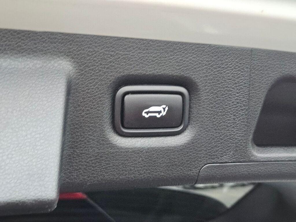 used 2020 Hyundai Santa Fe car, priced at $16,068