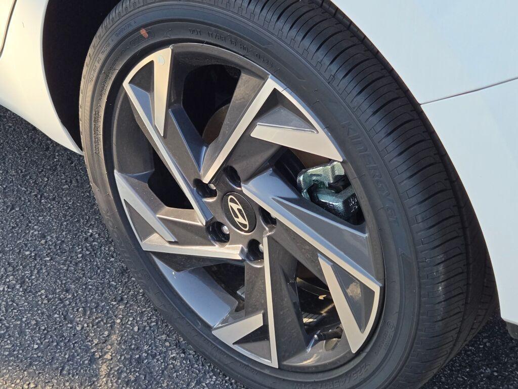 new 2025 Hyundai ELANTRA HEV car, priced at $27,092