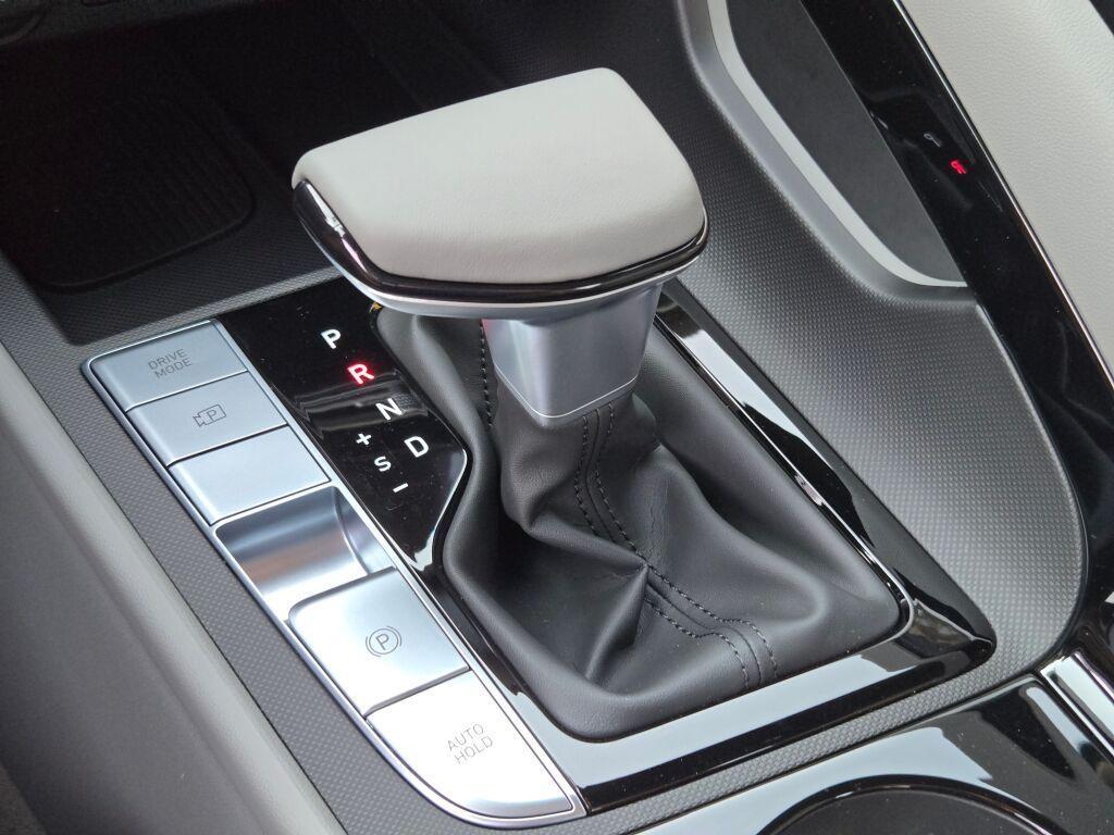 new 2025 Hyundai ELANTRA HEV car, priced at $27,092