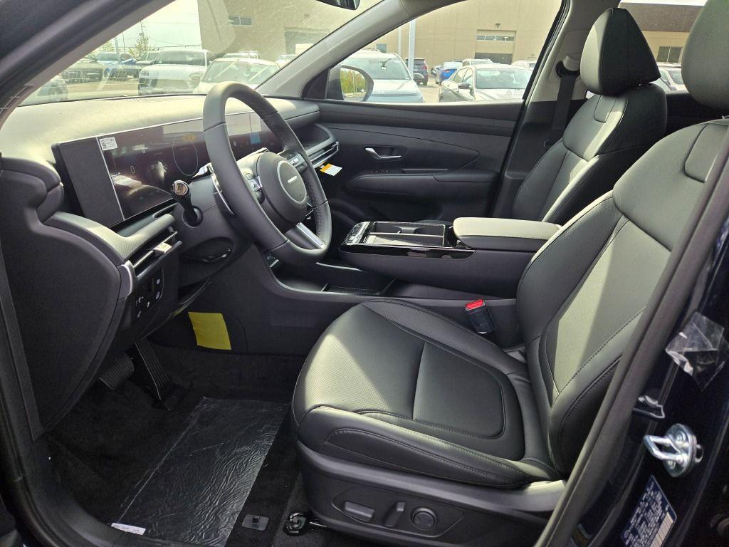 new 2025 Hyundai TUCSON Hybrid car, priced at $34,083