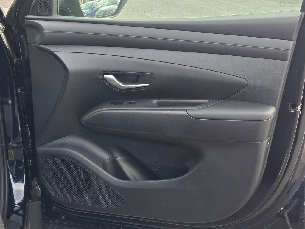 new 2025 Hyundai TUCSON Hybrid car, priced at $34,083