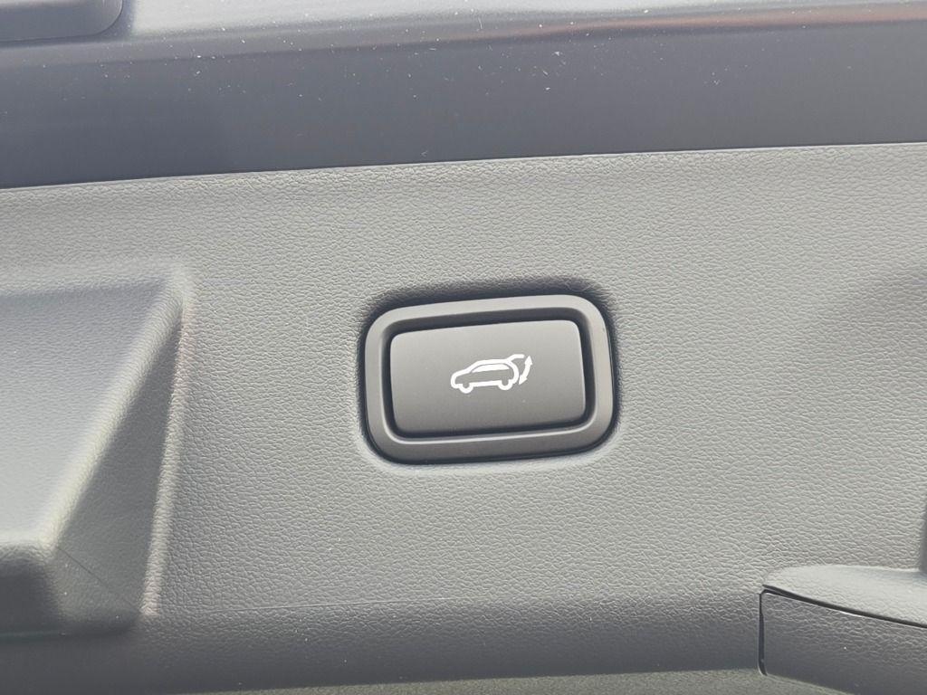 new 2025 Hyundai TUCSON Hybrid car, priced at $34,083