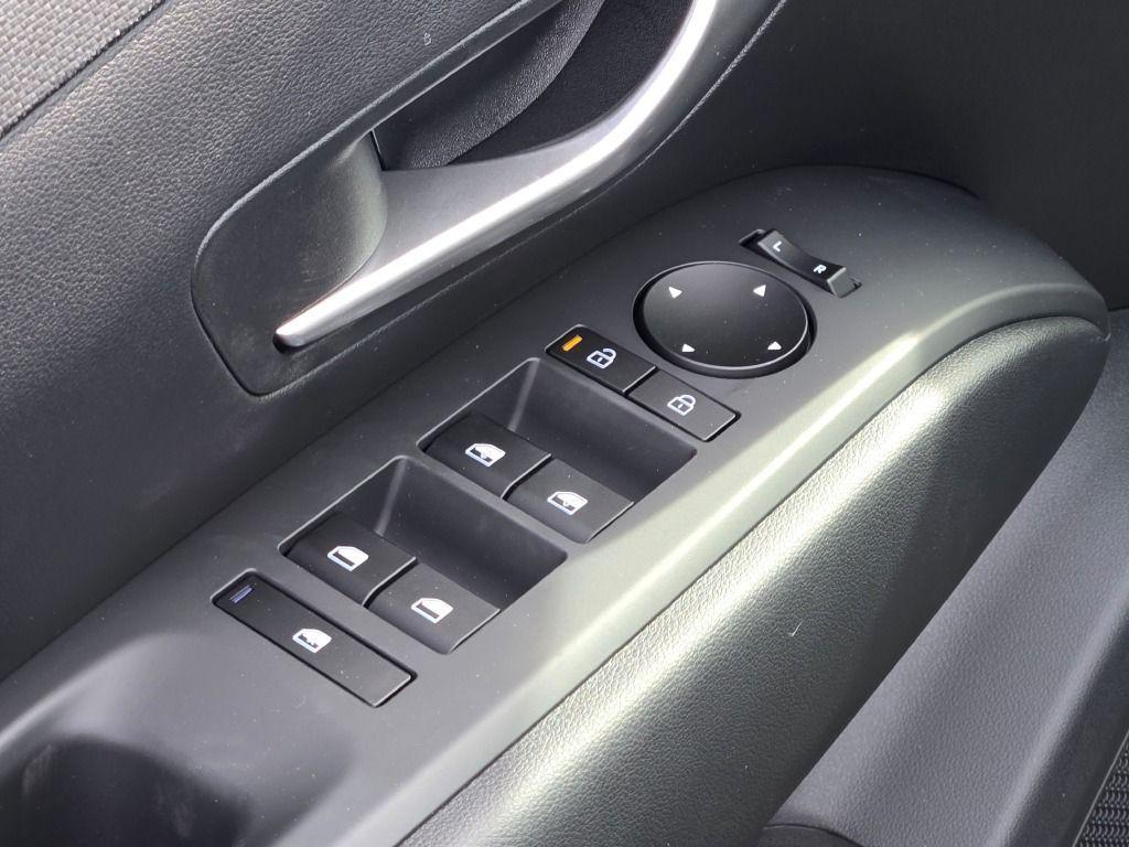 new 2025 Hyundai TUCSON Hybrid car, priced at $34,083