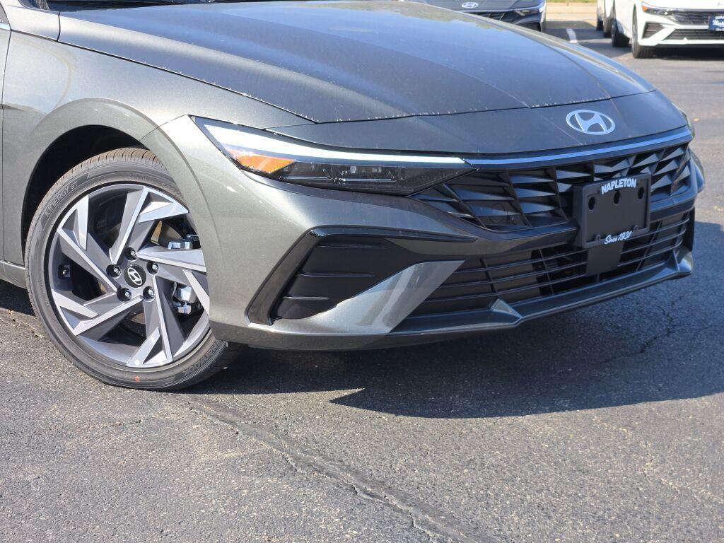 new 2025 Hyundai ELANTRA HEV car, priced at $31,020