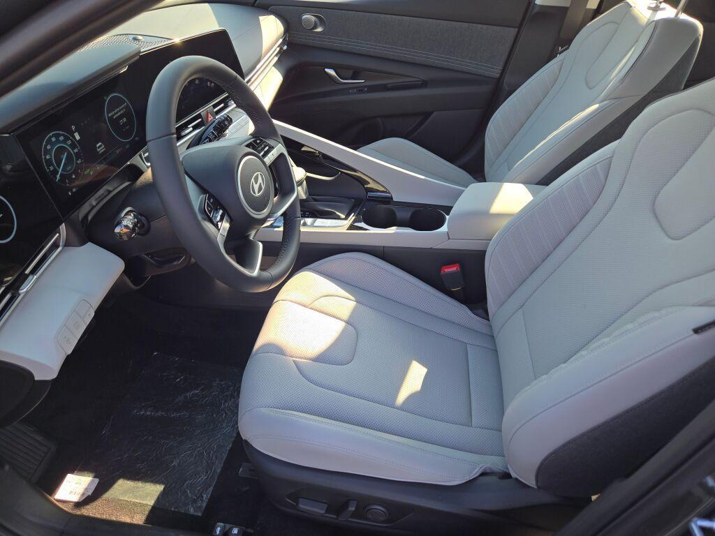 new 2025 Hyundai ELANTRA HEV car, priced at $31,020