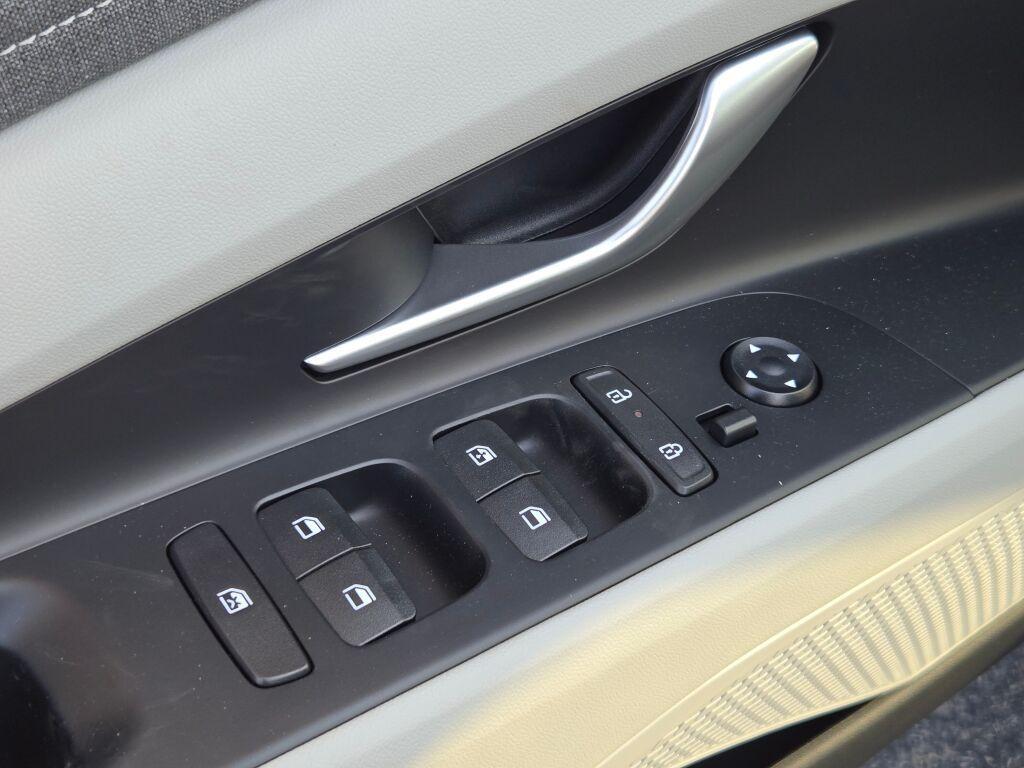 new 2025 Hyundai ELANTRA HEV car, priced at $31,020
