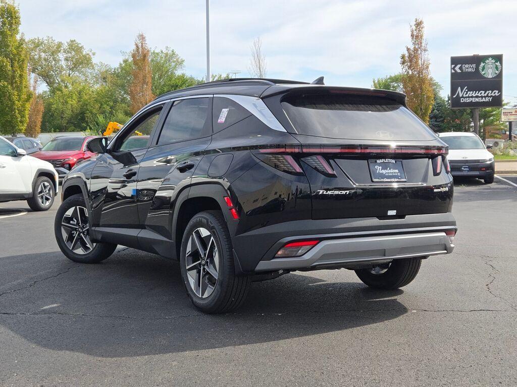 new 2025 Hyundai TUCSON Hybrid car, priced at $34,083