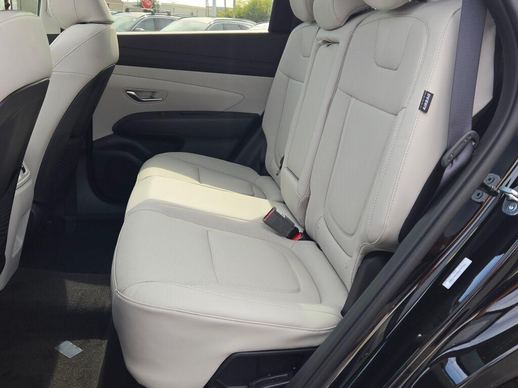 new 2025 Hyundai TUCSON Hybrid car, priced at $34,083