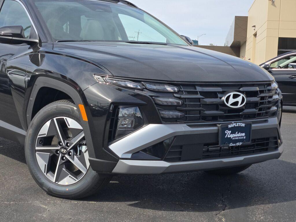 new 2025 Hyundai TUCSON Hybrid car, priced at $34,083