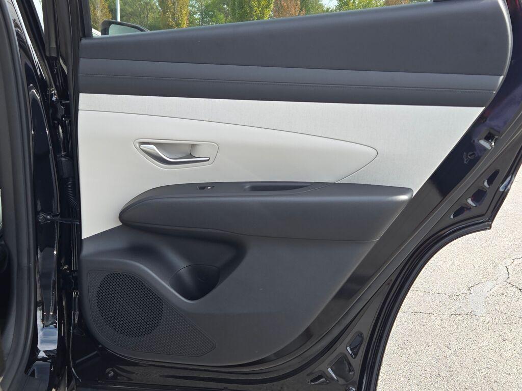 new 2025 Hyundai TUCSON Hybrid car, priced at $34,083