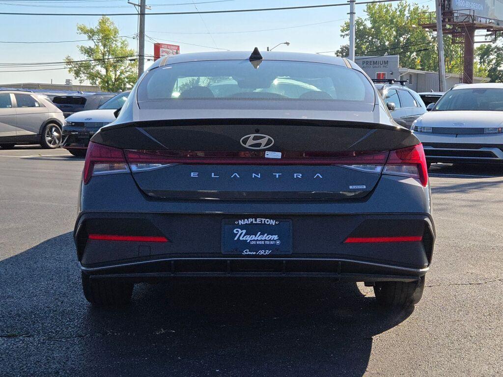 new 2025 Hyundai ELANTRA HEV car, priced at $26,682