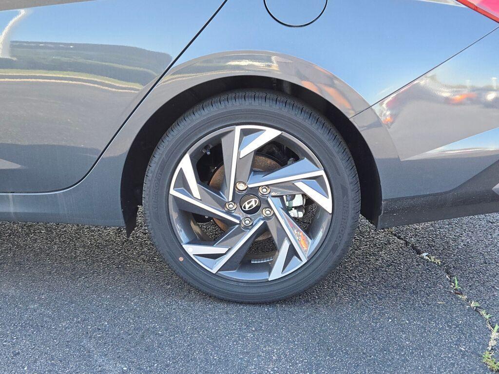 new 2025 Hyundai ELANTRA HEV car, priced at $26,682