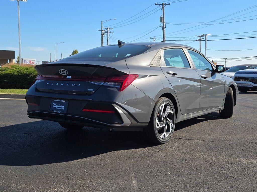 new 2025 Hyundai ELANTRA HEV car, priced at $26,682