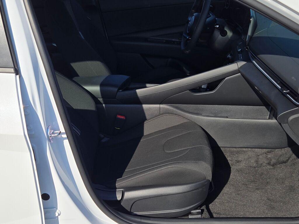 new 2025 Hyundai ELANTRA HEV car, priced at $28,200
