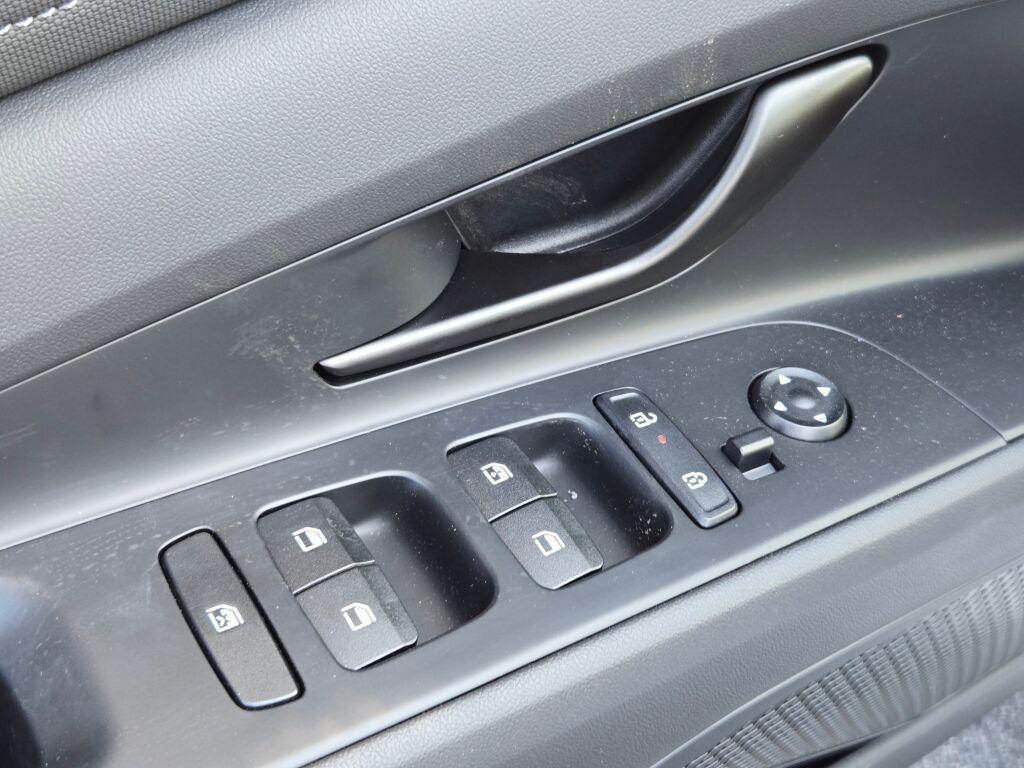 new 2025 Hyundai ELANTRA HEV car, priced at $28,200