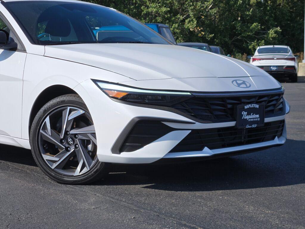 new 2025 Hyundai ELANTRA HEV car, priced at $28,200