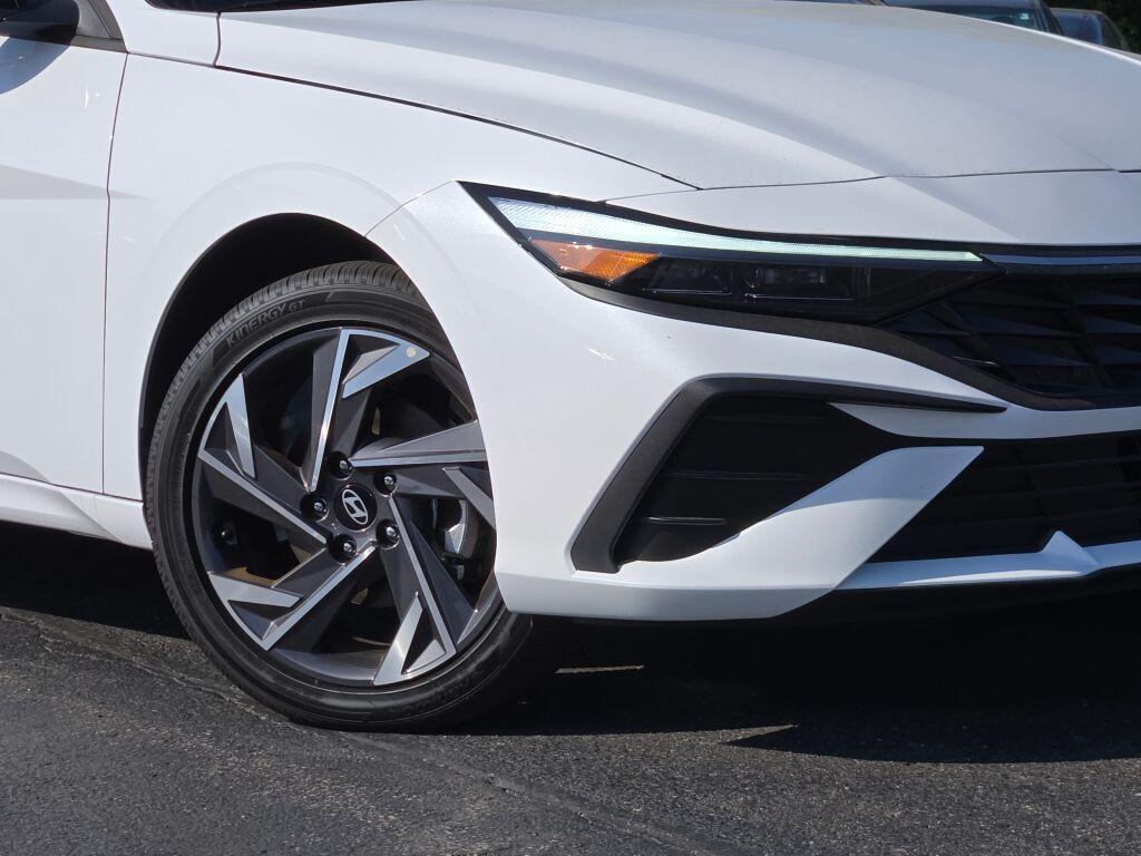 new 2025 Hyundai ELANTRA HEV car, priced at $28,200