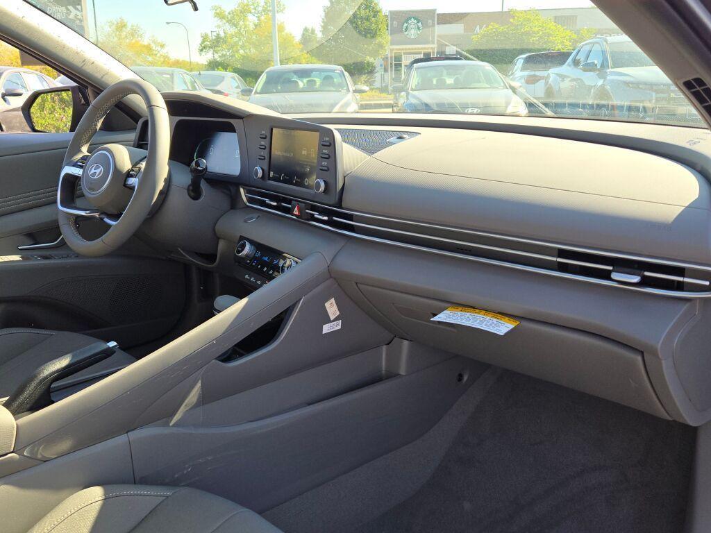new 2025 Hyundai Elantra car, priced at $24,162