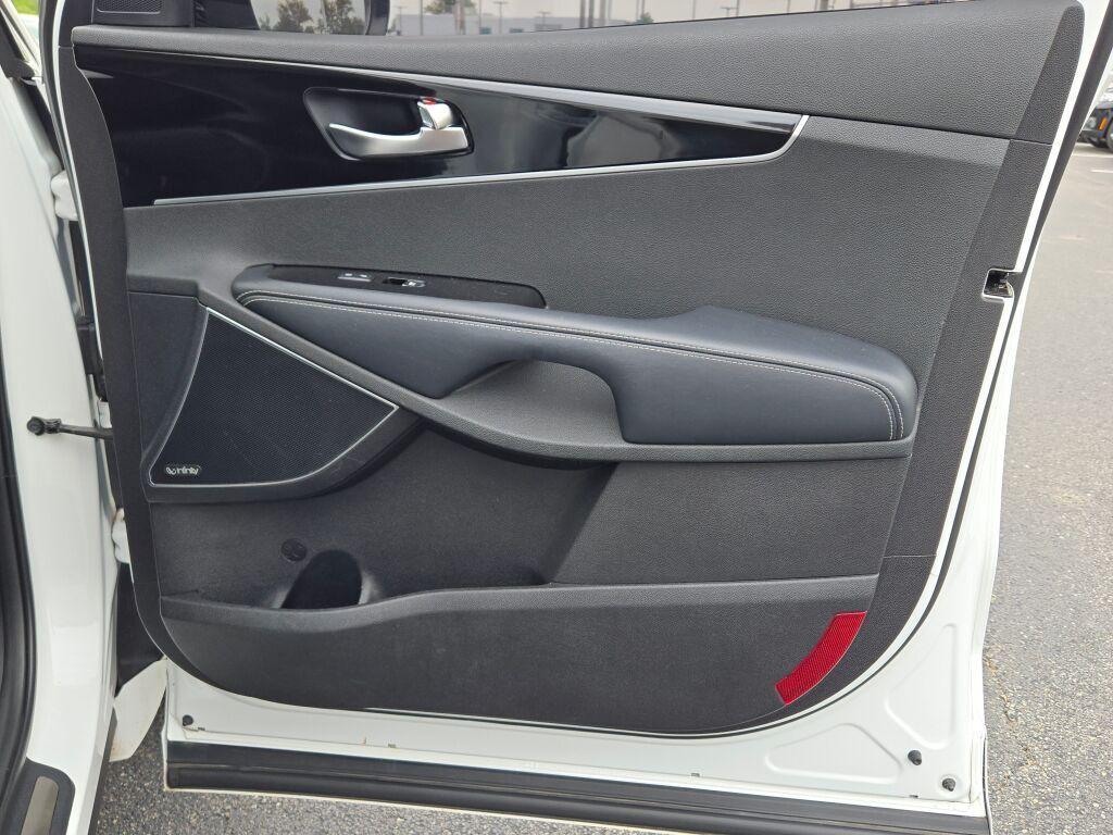 used 2016 Kia Sorento car, priced at $12,168