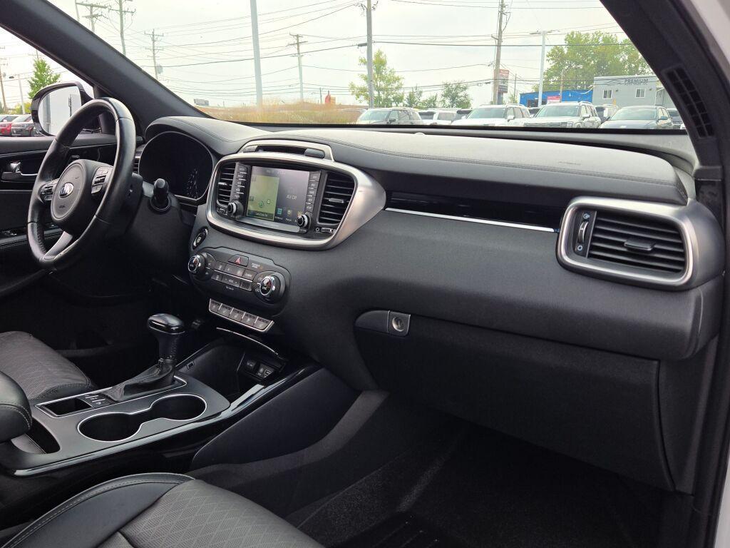 used 2016 Kia Sorento car, priced at $12,168