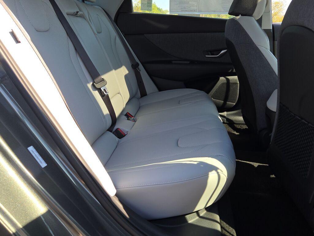 new 2025 Hyundai Elantra car, priced at $28,160