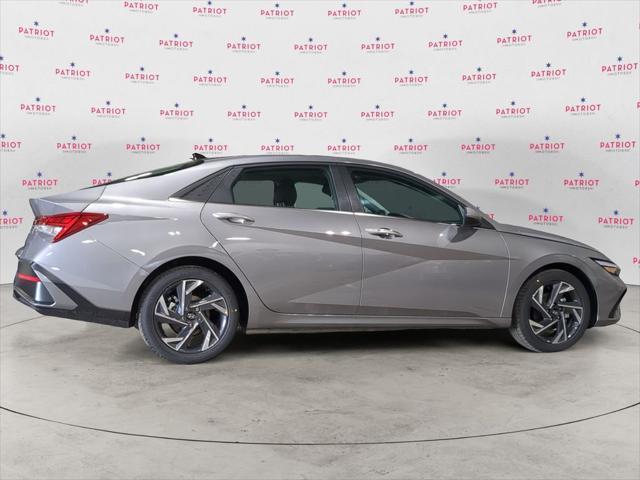 new 2024 Hyundai Elantra car, priced at $25,618