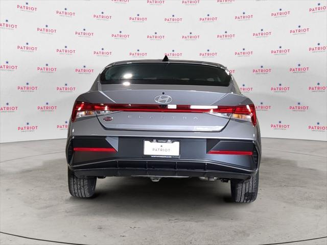 new 2024 Hyundai Elantra car, priced at $25,618