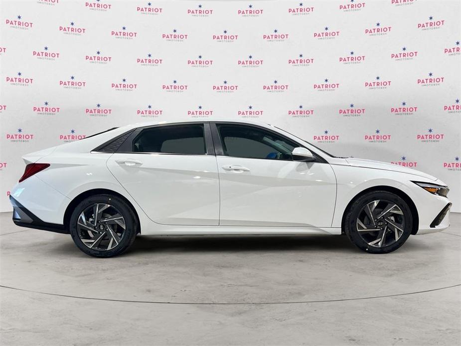 new 2024 Hyundai Elantra car, priced at $25,203