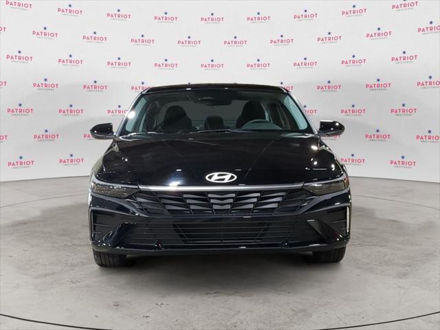 new 2025 Hyundai Elantra car, priced at $22,982