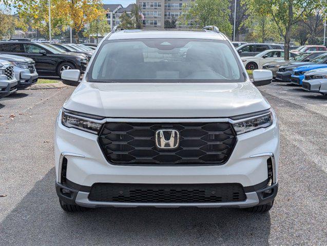 new 2025 Honda Pilot car, priced at $49,941