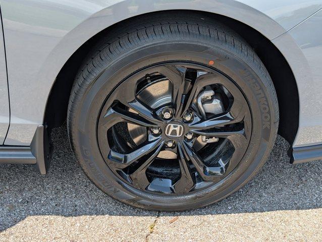 new 2025 Honda Accord car, priced at $30,961
