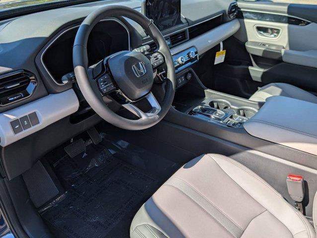 new 2025 Honda Pilot car, priced at $48,391