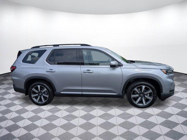 new 2025 Honda Pilot car, priced at $52,731