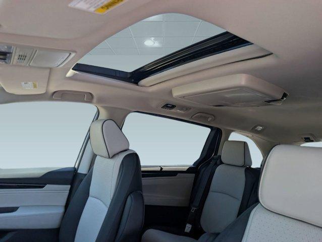 new 2026 Honda Odyssey car, priced at $51,991
