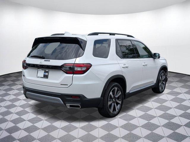 new 2025 Honda Pilot car, priced at $47,601
