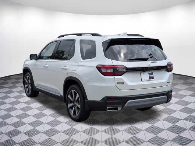 new 2025 Honda Pilot car, priced at $47,601
