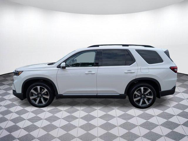 new 2025 Honda Pilot car, priced at $47,601