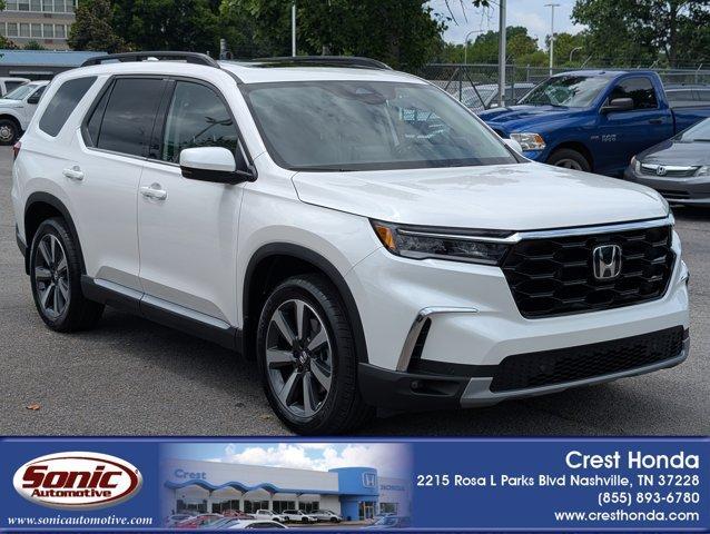 new 2025 Honda Pilot car, priced at $47,891