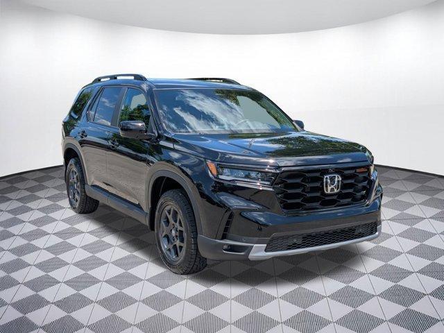new 2025 Honda Pilot car, priced at $50,850