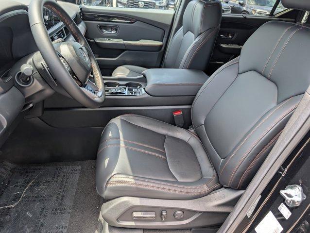 new 2025 Honda Pilot car, priced at $50,850